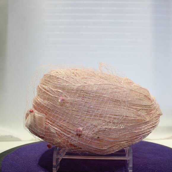 vintage 1940's LaRose Debette Pillbox hat with veil in original box - Picture 5 of 9